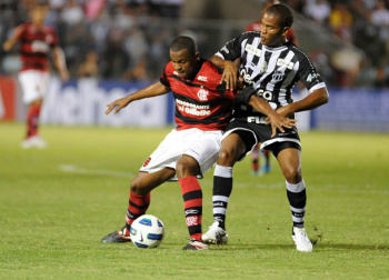 Flamengo vence o Ceará