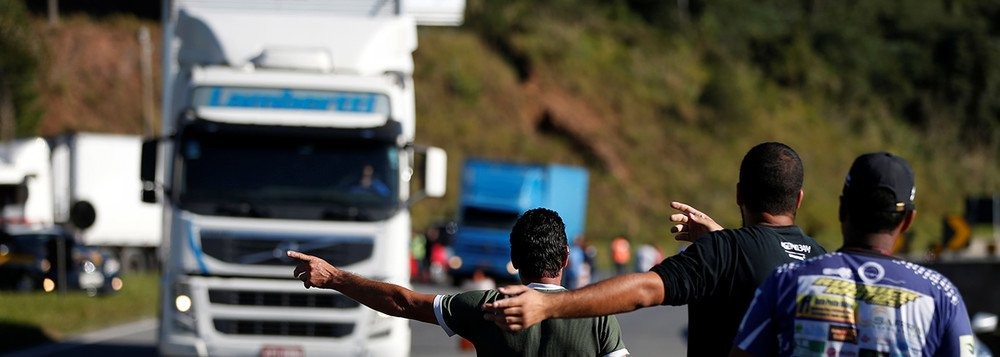 Governo cede e faz concessão a caminhoneiros Foto: Divulgação