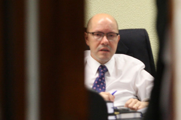 Caso Demóstenes paralisa a oposição na opinião de líder do PSDB Demóstenes Torres é acusado de envolvimento com o empresário do jogo Carlinhos Cachoeira