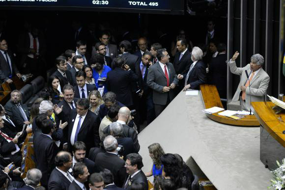 Independência foi o tema da campanha dos quatro candidatos da Câmara Os quatro candidatos à Presidência da Câmara, como Chico Alencar (PSOL-RJ), fizeram da independência da Casa em relação aos demais Poderes o tema de seus discursos Wilsom Dias/Agência Brasil