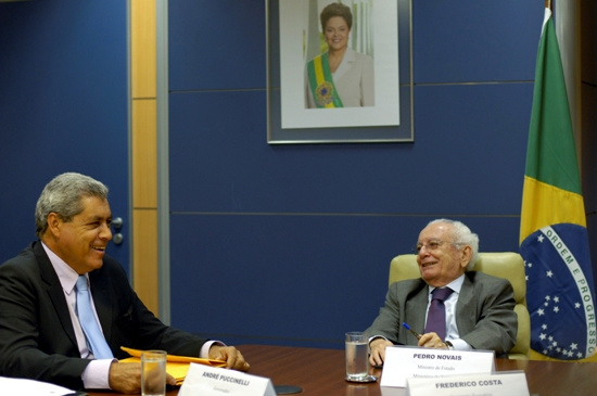 Em Brasília, André se reúne com ministro do Turismo e busca investimentos para o setor