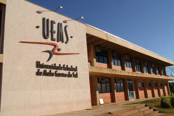 Universidade estadual oferta 6 vagas em concurso público para professores