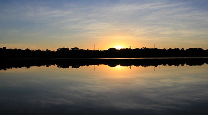 Segunda-feira com máxima de 37°C e chuvisca no final do dia