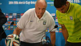 Felipão  e  a comissão técnica entregaram  os  cargos nesta segunda-feiraMarcello Casal Jr/Agência Brasil