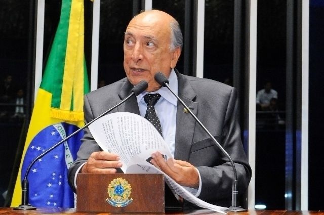 Pedro Chaves durante discurso na tribuna (Foto: Agência Senado)