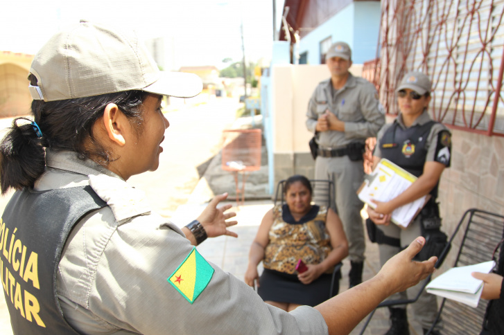 Polícia precisa dialogar com cidadão