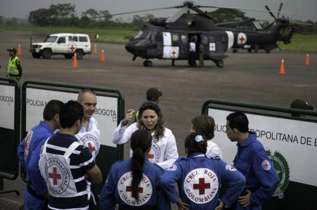Colômbia e Brasil iniciam resgate de reféns das Farc