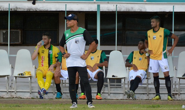 Robert, hoje técnico, é o único do clube que já vivenciou a maior competição do Brasil - Foto: Álvaro Rezende / Correio do Estado