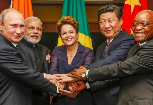 Rússia convida Grécia para entrar no banco dos Brics Rússia convida Grécia para entrar no banco dos Brics