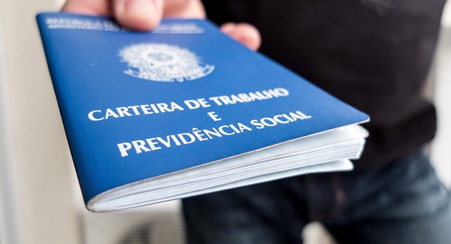Zerada, previdência só deve começar a reagir a partir de 2045 Zerada, previdência só deve começar a reagir a partir de 2045