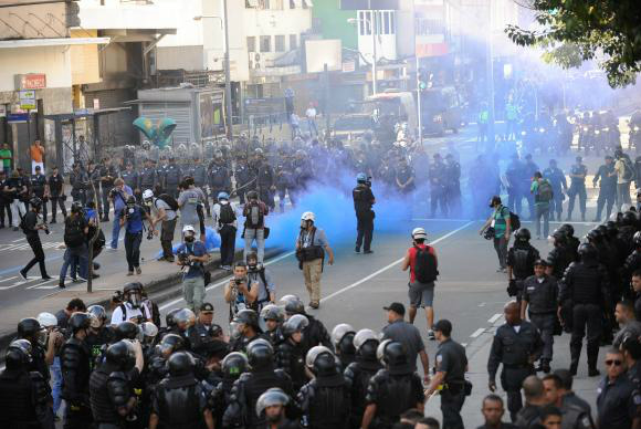 PM determina prisão de quatros policiais suspeitos de agressão em protesto
