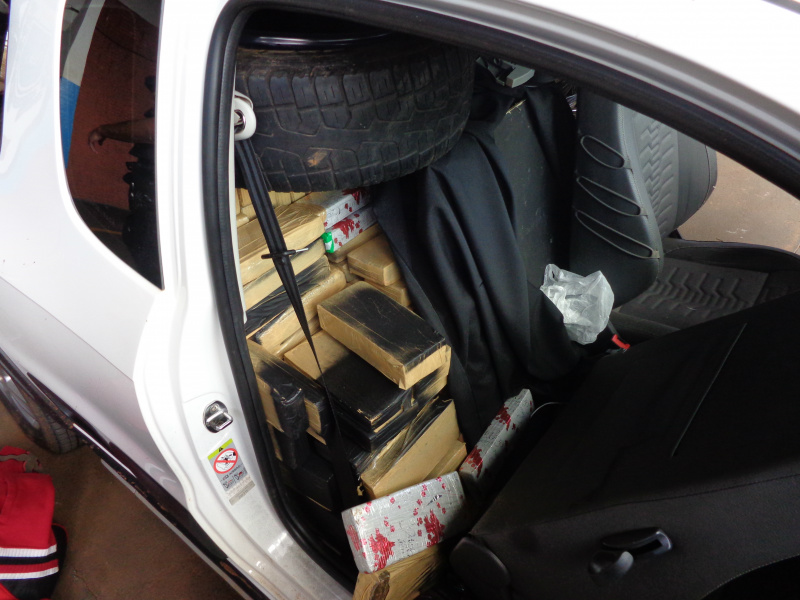 Homens são presos traficando maconha em Amambai