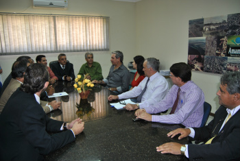 Conflito entre presidente da Câmara e vice-prefeito gera constrangimento A reuniao foi interrompida devido ao desentendimento entre o vereador Protético e o vice-prefeito AguiarFoto: Moreira Produções