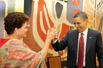 Dilma ficou 'decepcionada' em parte com a visita de Obama Dilma ficou 'decepcionada' em parte com a visita de Obama
