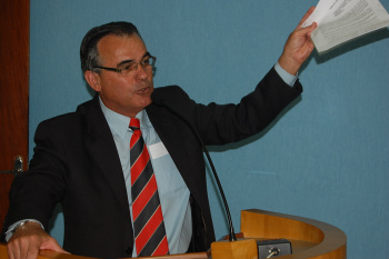 Prego quer ampliação da rede de energia elétrica nas vilas Cristina e Limeira Vereador Prego encaminha pedido dos moradores das vilas Cristina e LimeiraFoto: Moreira Produções