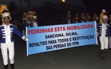 O Brasil mobilizado pede: SANCIONA, DILMA. Prefeitura de Pedrinhas (SE)
