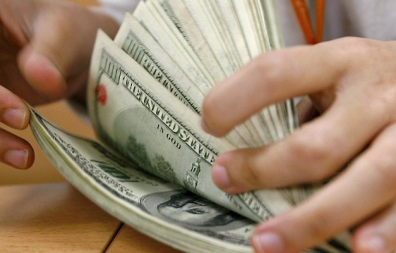 País registra mais entrada de dólares do que saída este mês País registra mais entrada de dólares do que saída este mês