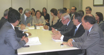 Reitora da UFMS participa de reunião com a bancada federal Reitora da UFMS participa de reunião com a bancada federal