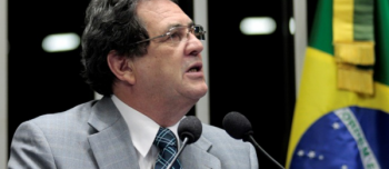 No Dia do Médico, Moka defende regulamentação da Emenda 29 Senador Moka (PMDB-MS)Foto: Divulgação