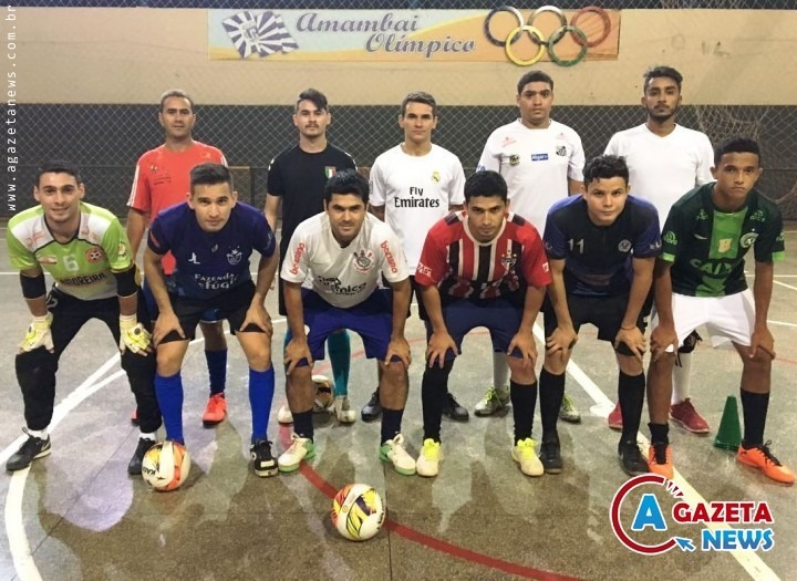 Parte da equipe de futsal de Amambai que representará o município na Copa Morena 2018. (Fotos: Divulgação)