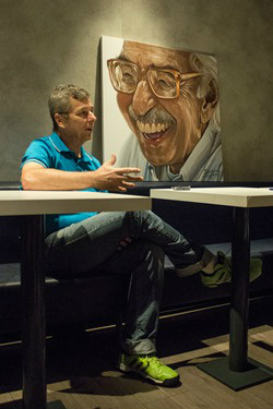 Artista que fará escultura de Manoel de Barros está em Campo Grande