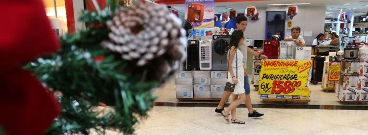 Natal deve movimentar R$ 34,5 bi no comércio e empregar 76,5 mil temporários No Sistema Nacional de Emprego (Sine) existem 31.996 vagas abertas em diferentes áreas - Foto: Andre Borges/Agência Brasília