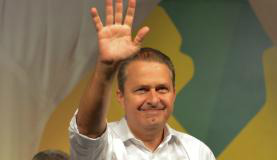 Eduardo Campos promete inovação tecnológica e investimento em transporte público Eduardo Campos promete inovação tecnológica e investimento em transporte público