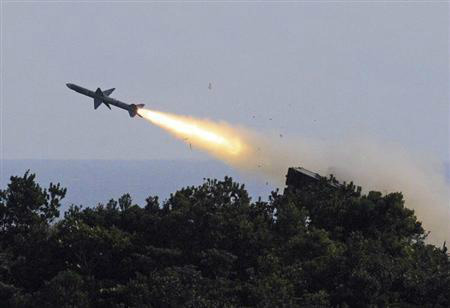 Teste inesperado de Israel e EUA com míssil acirra tensões sobre Síria