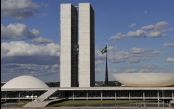 Apesar de prazo, LDO não deverá ser votada neste mês Apesar de prazo, LDO não deverá ser votada neste mês