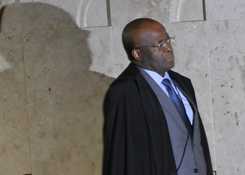 Em entrevista, o ministro Marco Aurélio Mello, do Supremo Tribunal Federal, faz uma 