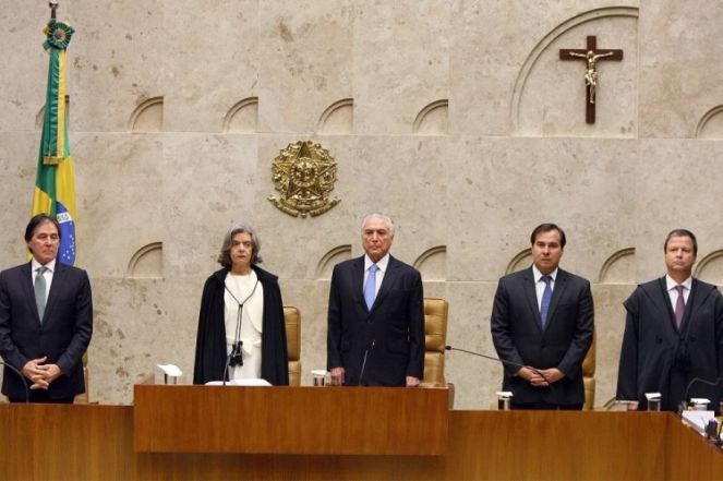 É 'inadmissível' e 'inaceitável' agredir a Justiça, diz Cármen Lúcia Cármen Lúcia durante o evento (Foto: G1)