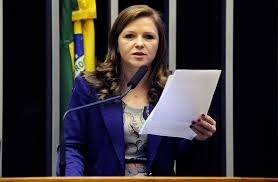 Fundo Nacional do Idoso é aprovado na Câmara Fundo Nacional do Idoso é aprovado na Câmara