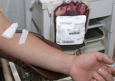 Doadores de sangue podem ter faixa etária entre 16 e 68 anos Doadores de sangue podem ter faixa etária entre 16 e 68 anos