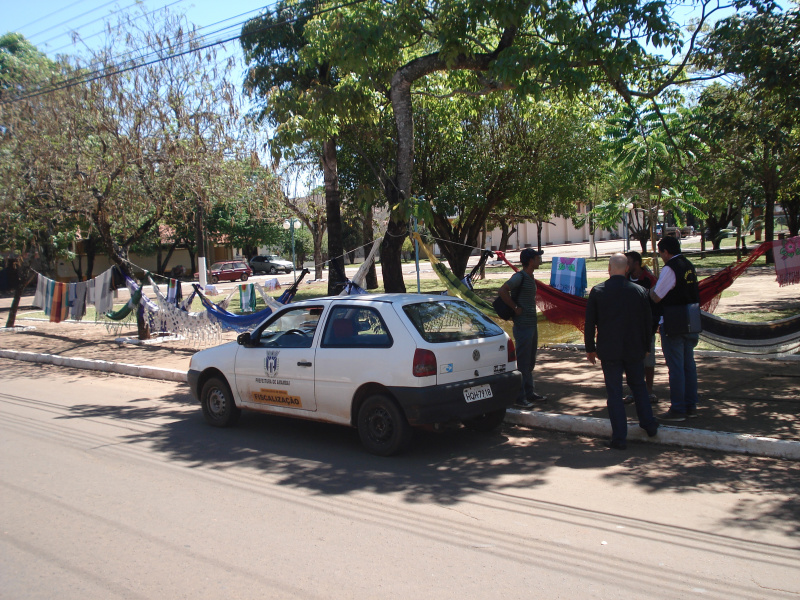 Prefeitura fiscaliza vendedores ambulantes em Amambai Prefeitura fiscaliza vendedores ambulantes em Amambai