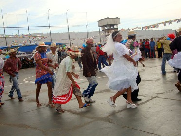 Tradição das festas juninas e julinas é levada aos presídios do Estado