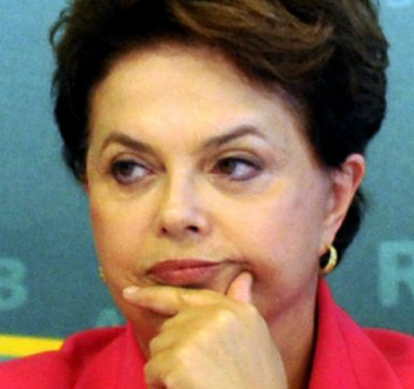 Dilma quer entrar em 2015 com sua equipe definida