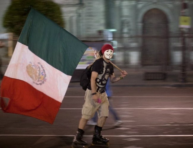 México tem hoje (6) manifestações contra desaparecimento de estudantes