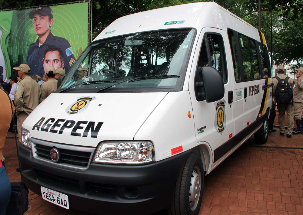 Agepen recebe viatura para operações táticas em presídios