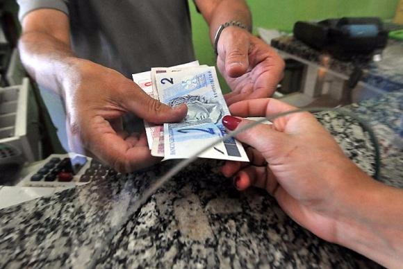 População brasileira já pagou R$ 1 trilhão em impostos este ano Foto: Divulgação