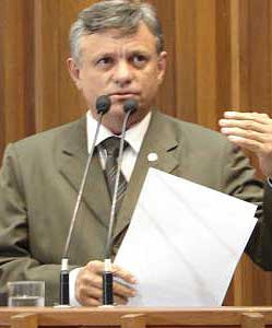 Ex-deputado de MS sofre sequestro-relâmpago