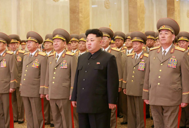 Coreia do Norte executa ministro que dormiu durante desfile militar