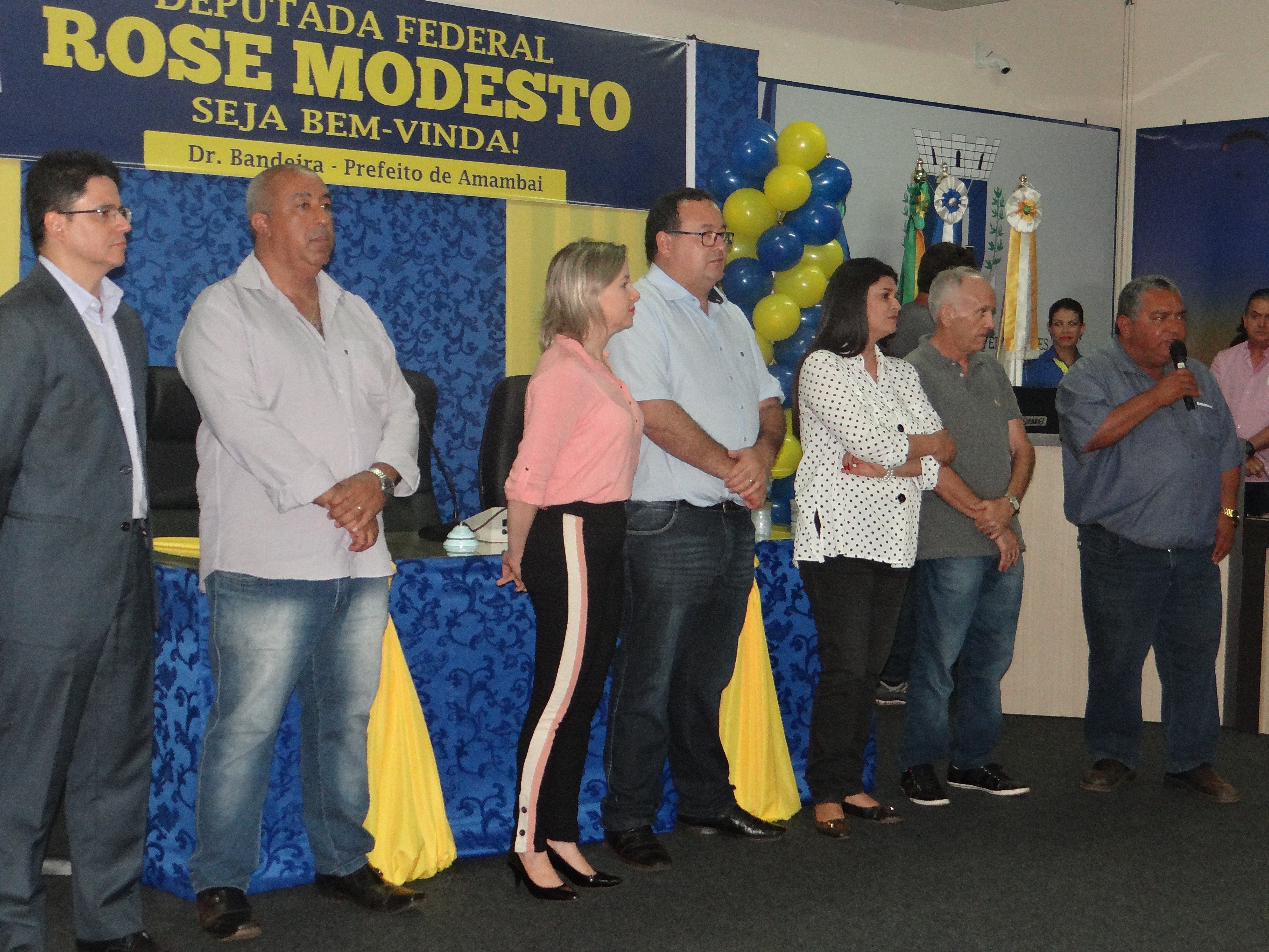 O vice-prefeito, Valter Brito, elogiou a presença de lideranças partidárias afirmando que a união da classe política tem sido sua bandeira de luta / Foto: Moreira Produções