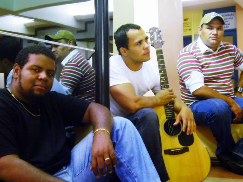 Cena Som inicia 2012 comemorando os 5 anos da banda Xapa Trio