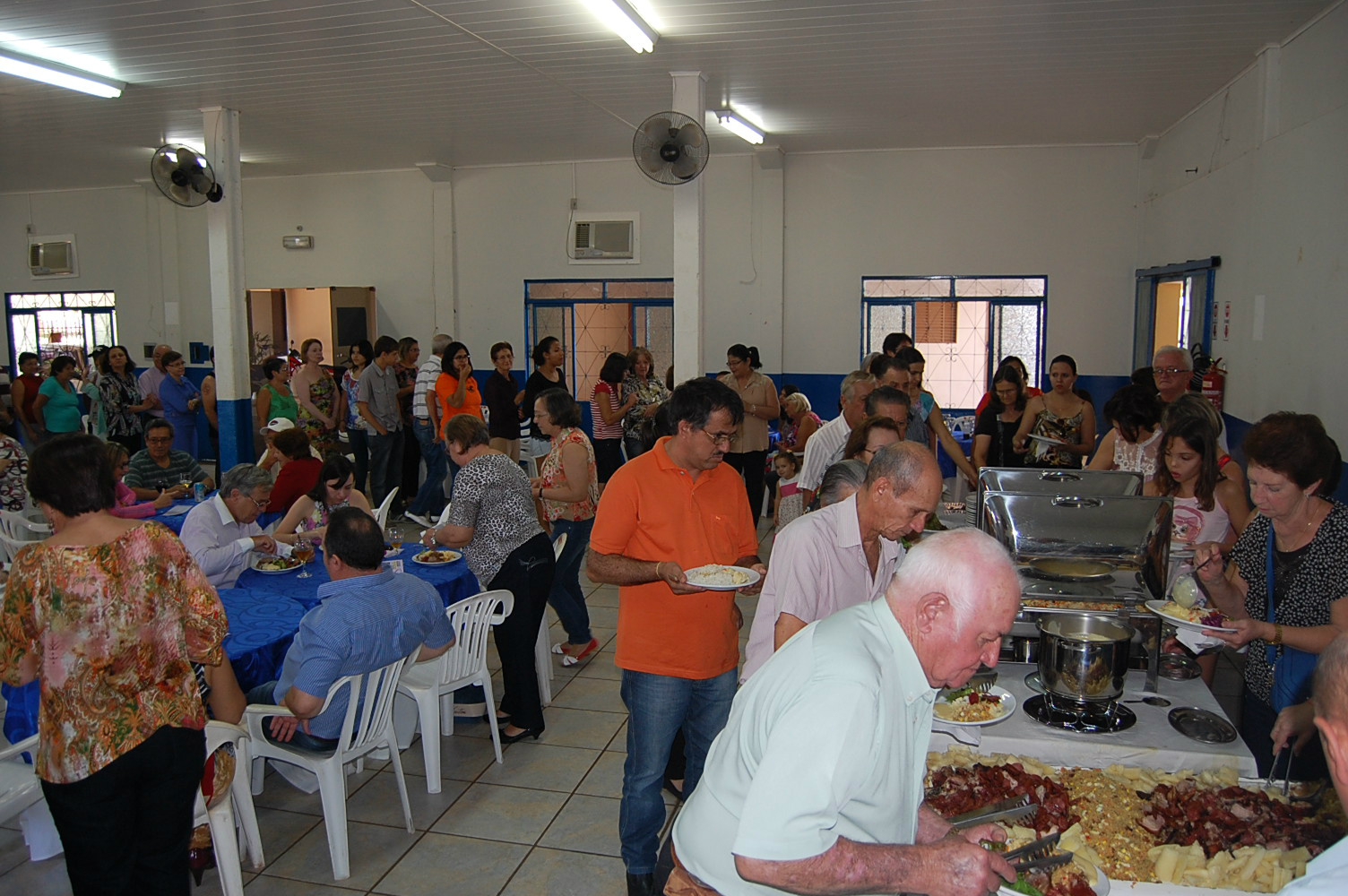 Almoço para trabalhadores aposentados e seus familiares realizado em 2014. Foto: Moreira Produções.