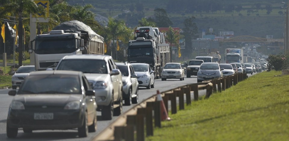 Seguro DPVAT sofrerá redução média de 63,3% em 2019 A medida aliviará o bolso de proprietários de veículos - Foto: Reprodução/Agência Brasil