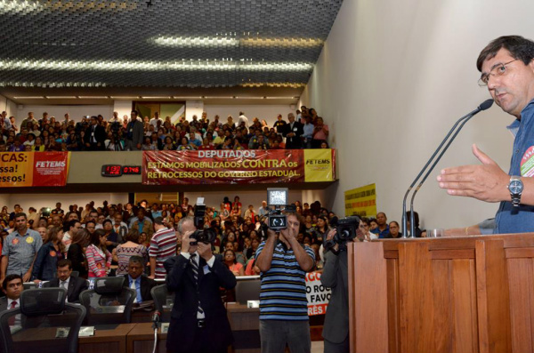 Roberto Botarelli, presidente da Fetems, disse que projeto do Executivo era retrocesso ao excluir administrativo das eleições para diretor / Foto: Roberto Higa