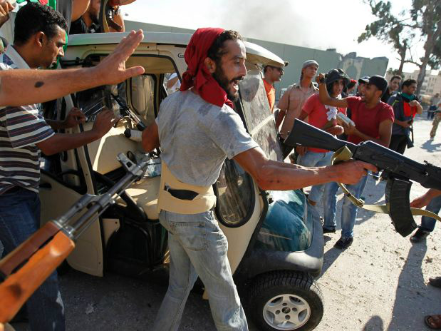 Sem Khadafi, Brasil espera fim da violência na Líbia, diz Patriota