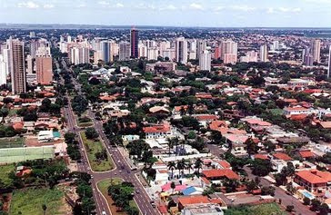 Os brasileiros que vivem em Mato Grosso, Mato Grosso do Sul, Goiás e no Distrito Federal foram os que mais ampliaram os volumes de compras; em Campo Grande (foto) também. 