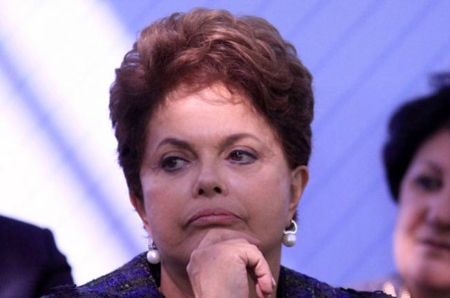 Dilma vai tirar Orlando e deve manter pasta com PC do B Dilma vai tirar Orlando e deve manter pasta com PC do B
