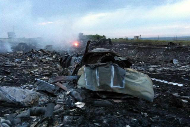 MH17: número de vítimas sobe para 298, com inclusão de três crianças
